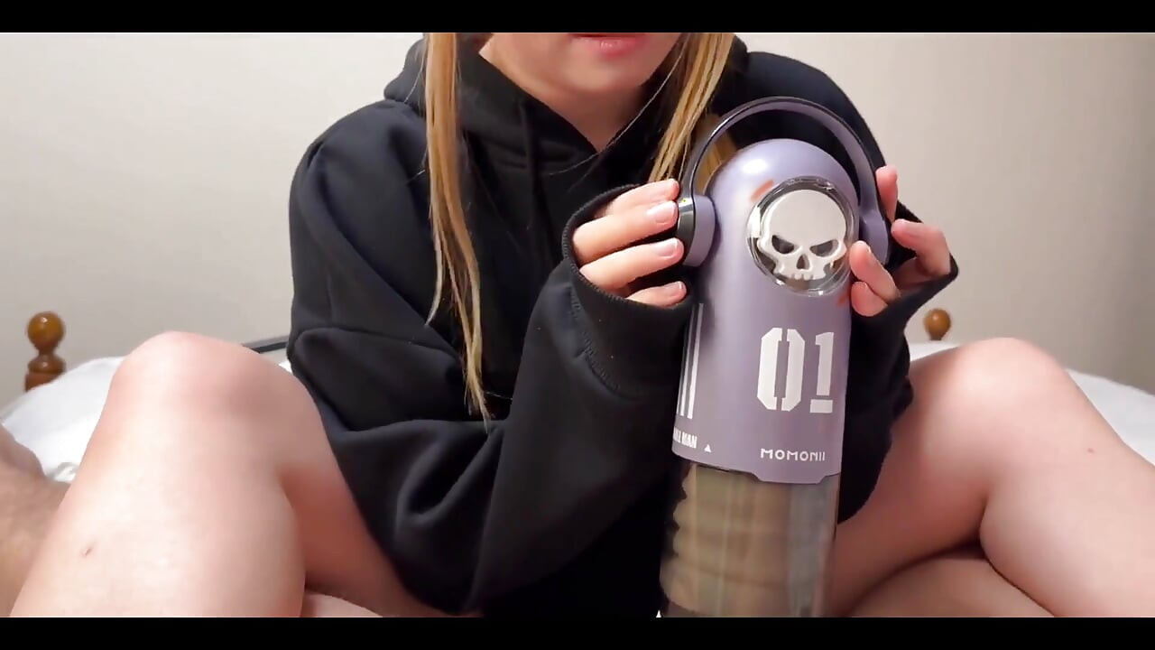 Cewek ini terlalu imut untuk dientot habis-habisan sampai mengerang keenakan