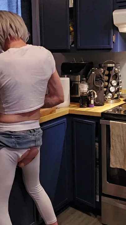 Stunning moment from "SexyFilomena cooks the meal and her at the same time"