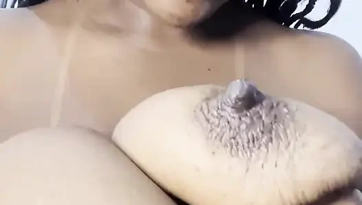 Menggigit raksasa saya, lezat