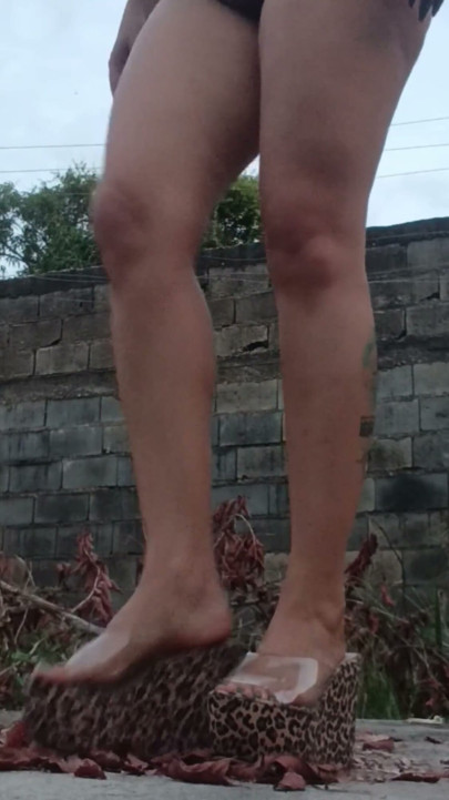 How I enjoy crushing, stomping, and crushing with my huge high heels while completely naked | Clip 1