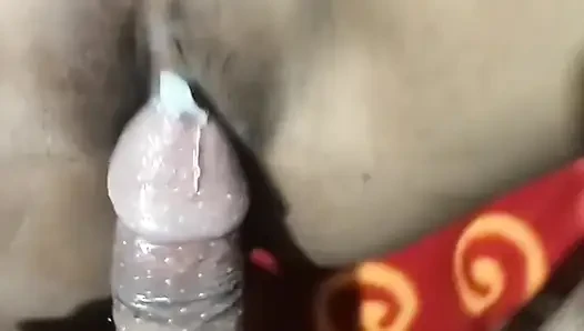 Fickendes desi-zimmermädchen so heiß und sexy zimmermädchen stöhnt laut