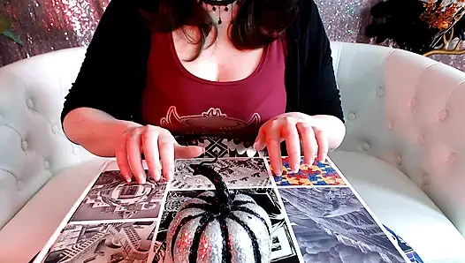 Çivi çakan asmr