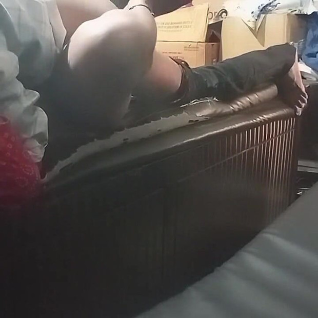 印度哥在床上玩得很开心