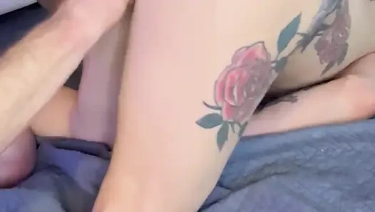 Freche stiefmutter betrügt ehemann mit stiefvater des freundes sohnes