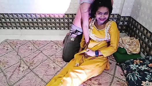 Istri india asli lagi asik posisi cowgirl dan penuh gairah dengan pakaian tradisional