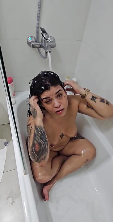 Mature Woman Doesn't Want to Fuck in the Shower