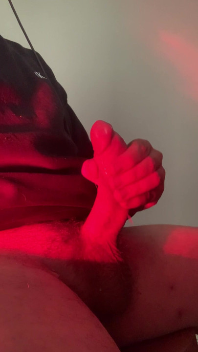 my cock cumming on red light it's good ???