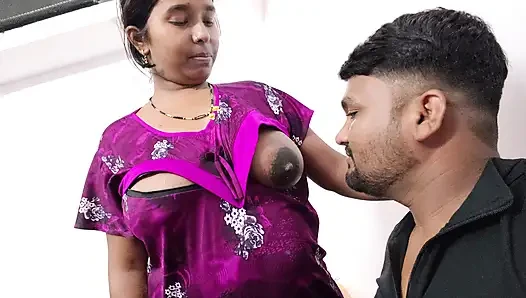 Devar apni bhabhi ki big boobs pahli bar aapne jibh se chat raha he - daver suking bhabhi boobs.