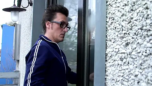 Sexy big ass chick gets face fucked in the kitchen from her fucker