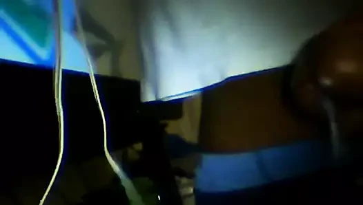 Yarağım boşalıyor