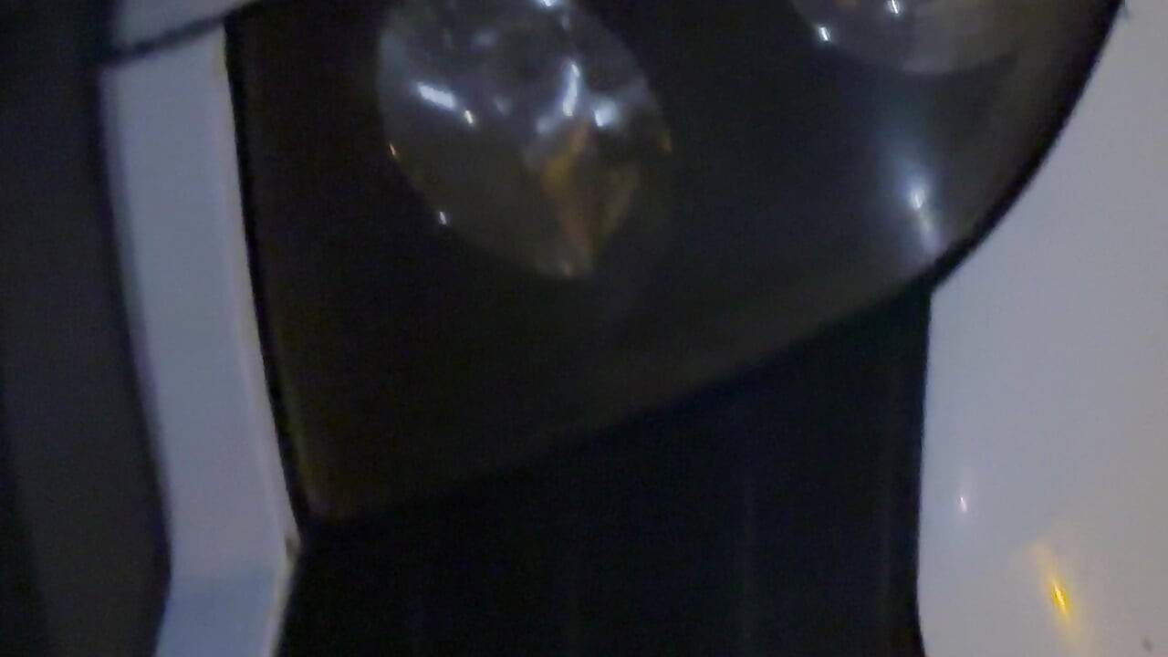 Я положил свой член в два фургона