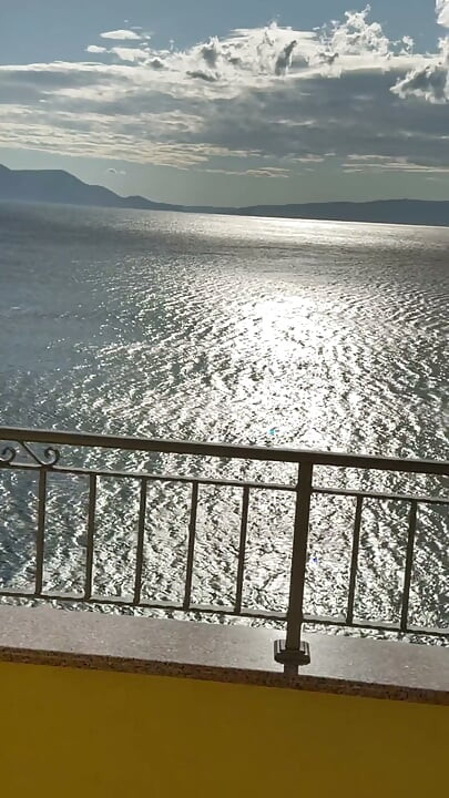 Σεξ μπροστά στη θάλασσα