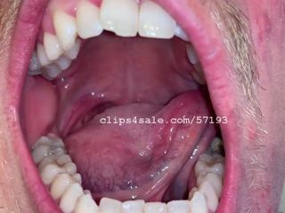 Fetysz w ustach - wideo z ustami Jacka Maxwella 2