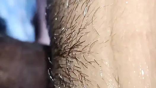 Memek becek gadis india ini dientot habis-habisan sama kontol besar dan pria ini mengeksploitasi skema penjemputan tua