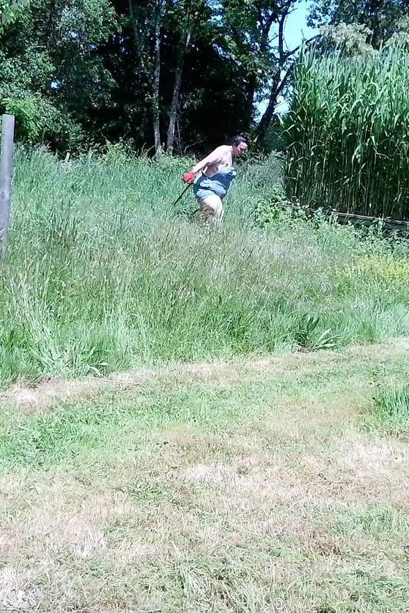 Strong Wife Workday - Strong BBW Uses Her Man as Leg Press After Mowing the Lawn