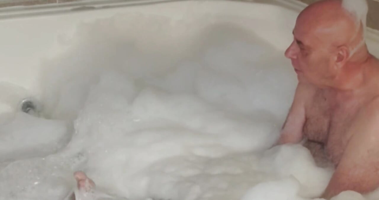 HOTTEST WET MASSAGE WITH ADAMANDEVE AND LUPO