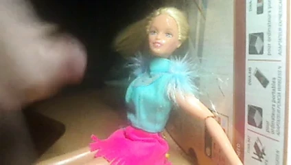 Barbie bir yüz # 2 alır