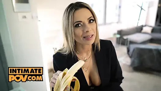 POV - Shalina Devine нуждается в хуе, чтобы начать день