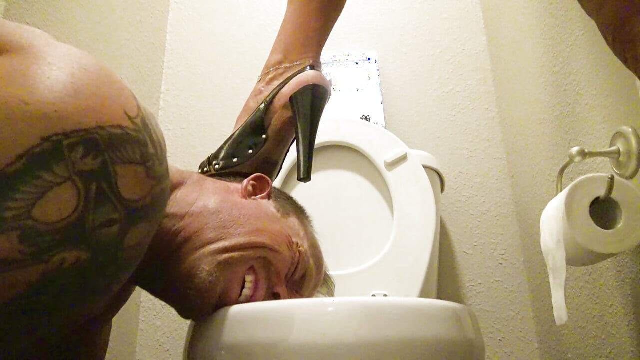 Cuckold 2 (lick My Toilet Clean!)