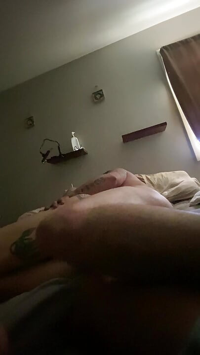 Chupando e fumando