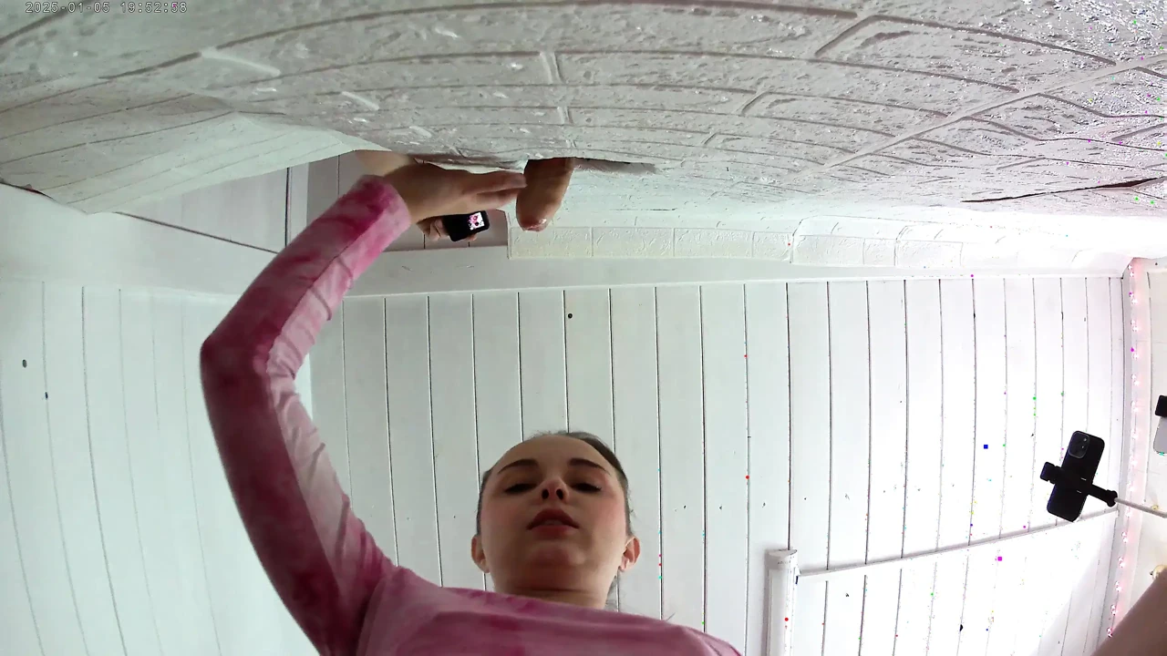 Gloryhole It seems to enjoy this more than expected. Sheer MisssVikki