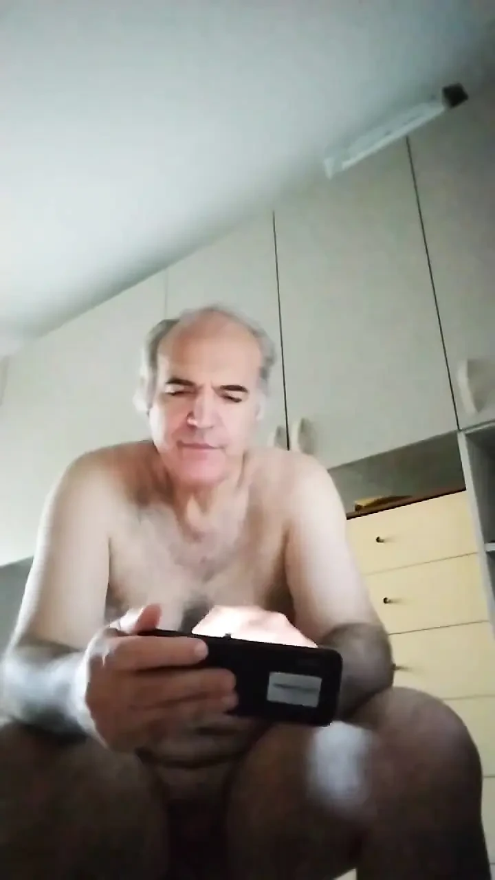 Você tem uma bela foda scappellato, que linda!