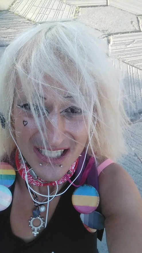 M2F t-girl ⚧️, scene queen walking on city street