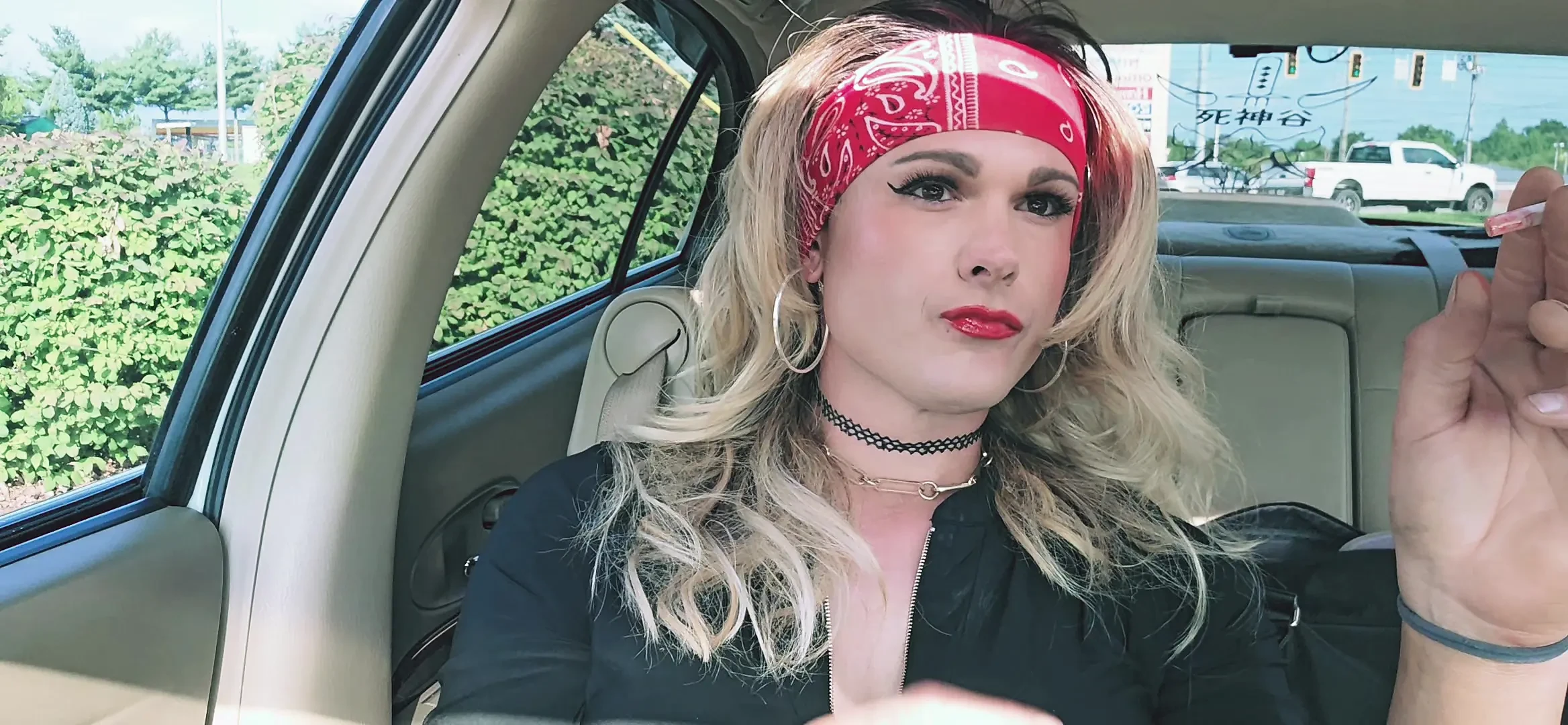 Kylie Babes Smoking Fetish Car Play