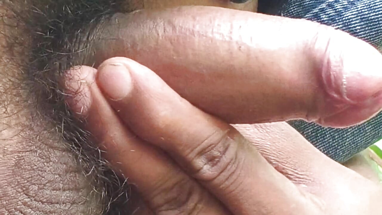 Ultimate Uncut Desi Hunk Solo Action Vol. 9 - Exkluzív, arctalan amatőr POV prémium kiadás