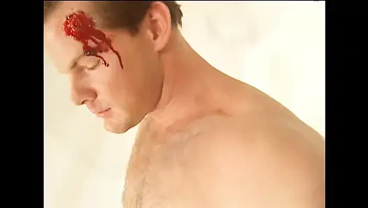 Cewek rambut merah dicrot di muka setelah seks anal