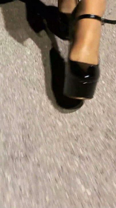 I'm Peeing in My Wolford Tights on the Street