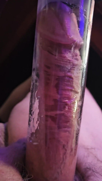 ミスター・シック・ディック01:8インチの未割傷のチンコにミルクマシン |クリップ2