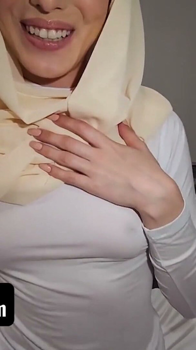 Best Friends Fucks For The First Time - Hijab Hookup | Clip 1