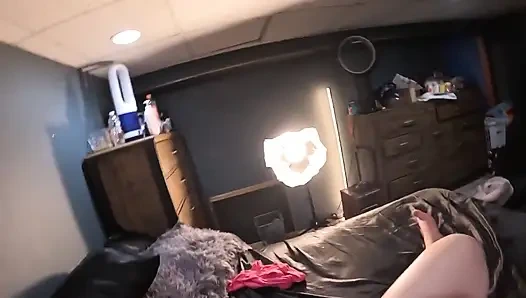 Gözetleyen üvey oğul, minnettar üvey anne