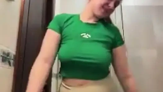 Ngentot dan mainin butt plug