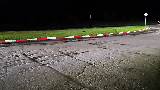 Bir aile dramı gördüm. Ve göğüslerine büyük bir boşalma.