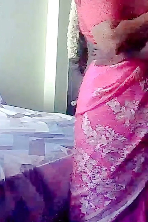 Sexy Cheating Wife in Saree Having Sex