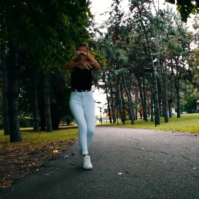 Dance4