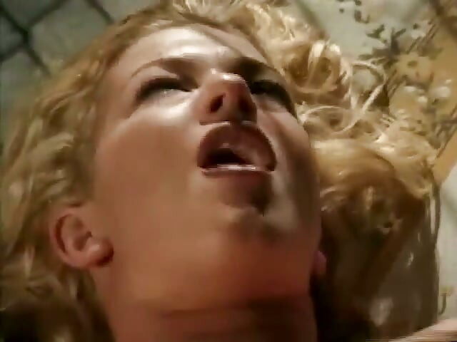 Seventies MILF gets her body used
