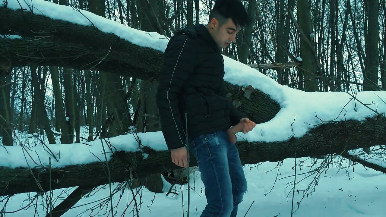 Winter Jerking off on the Tree