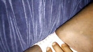 Bistar men baithna aur panar ko dena achchha hai