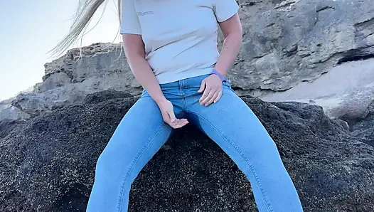 Peeing in Tight Jeans on the Beach