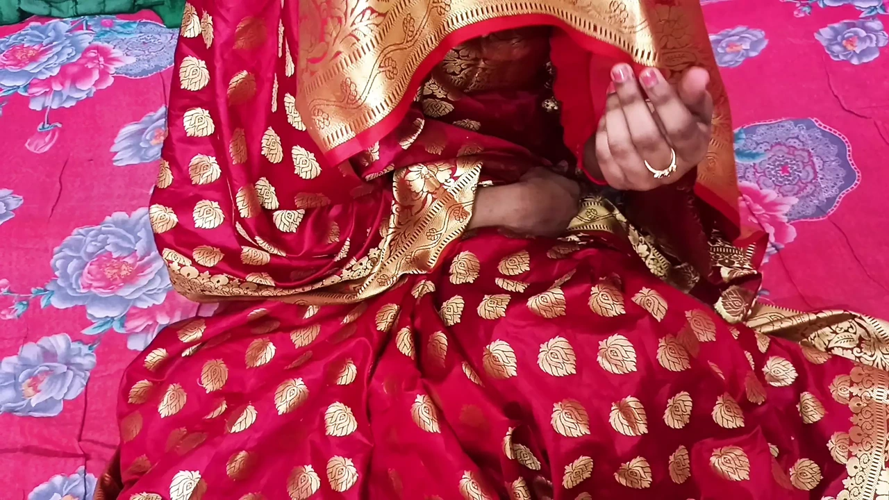 与我的新妻子发生性关系并享受一个空间之夜