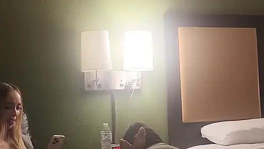 Унижение ступнями