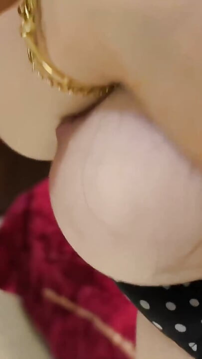My Saudi Wife Has a Big Pussy and Big Breasts