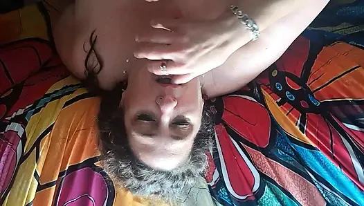 Wajah cewek super semok penurut ini dientot habis-habisan sama kontol besar pria kulit hitam