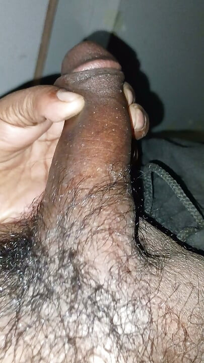 A mulher que não se satisfaz. Pica gorda desi pronta, se quiser, vem no Telegram.@UP8874A Só mulher de qualquer idade.