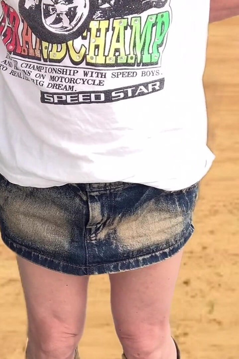 I'm Inserting an Anal Vibrator Into My Miniskirt Boots Secretgakuen
