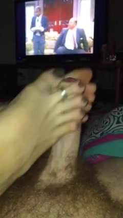 Footjob from my girlfriend makes me cum