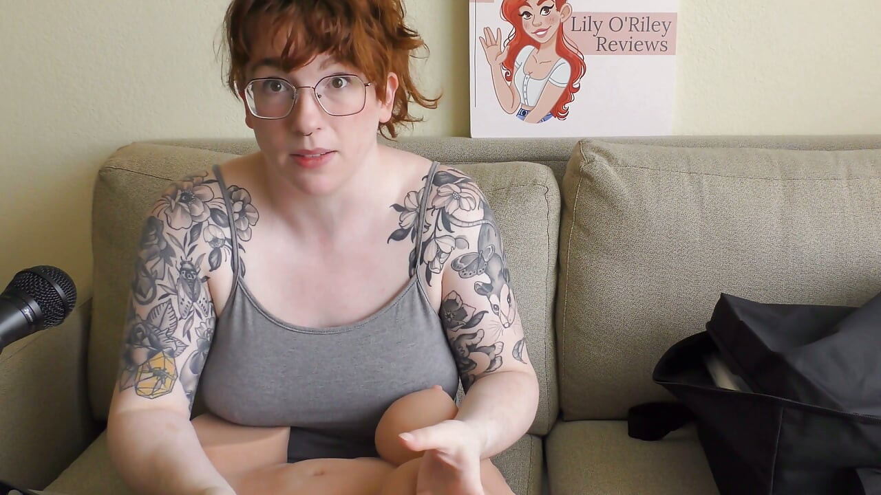 Tantaly- Britney 2.0 Torso Doll Unboxing & Revisión de NSFW